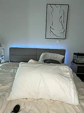 emma05 online show from 6, 3, 2026