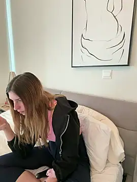 emma05 online show from 24, 3, 2026