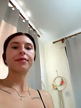 emma05 online show from 24, 9, 2025