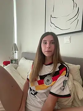 emma05 online show from 14, 6, 2026
