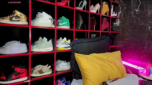 Indianbrownie online show from 19, 4, 2026