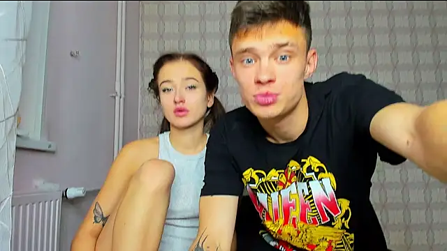 Snapshot of eva_and_adam1 chatting on 9, 10, 2025 eva and adam1 online show from 9, 10, 2025