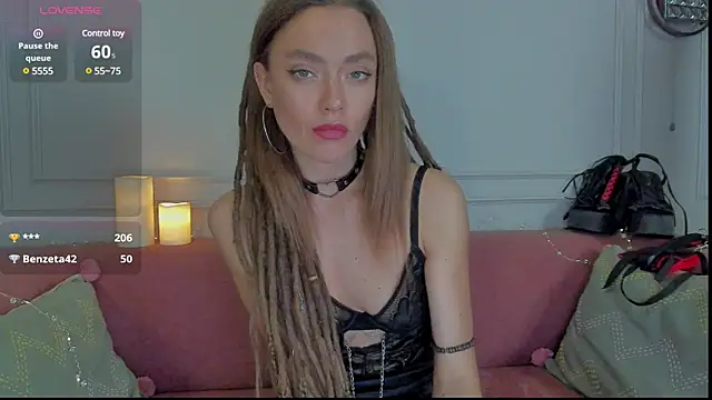 Snapshot of KellyFouler chatting on 9, 3, 2025 KellyFouler online show from 9, 3, 2025