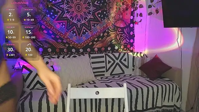 KellyFouler online show from 12, 10, 2025