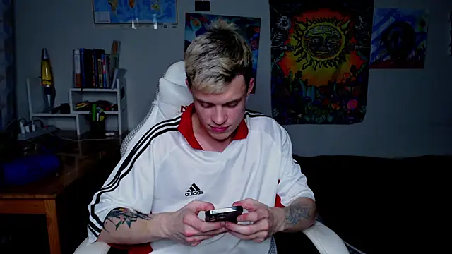 hornyadamsex online show from 25, 4, 2026