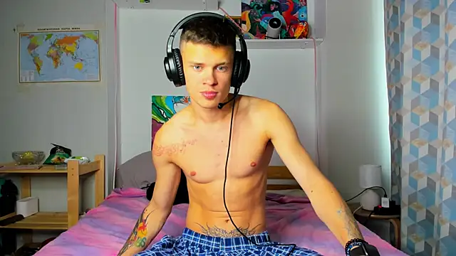 hornyadamsex online show from 26, 9, 2025