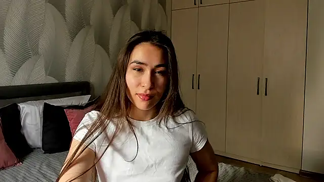 Bambiii bby online show from 20, 4, 2026