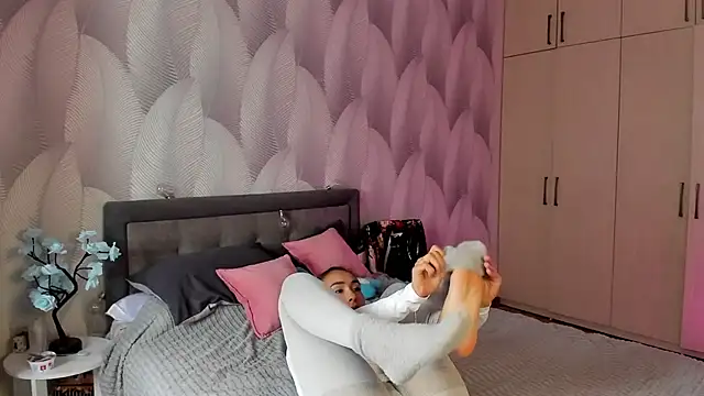 Bambiii bby online show from 29, 9, 2025