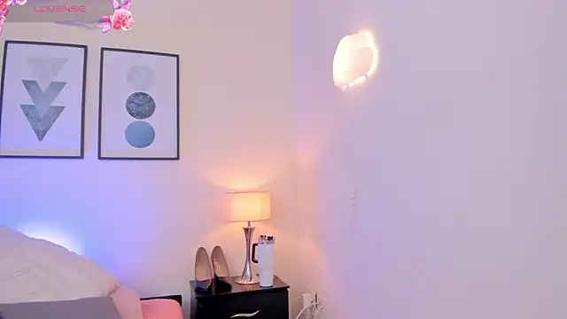 JulianaWaldo online show from 23, 10, 2025