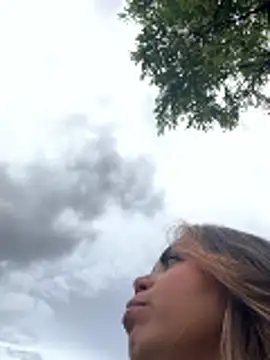 lariic online show from 18, 3, 2026