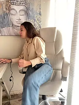 im lorein online show from 21, 2, 2025