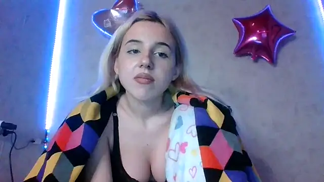 Puregirlaa online show from 1, 3, 2025