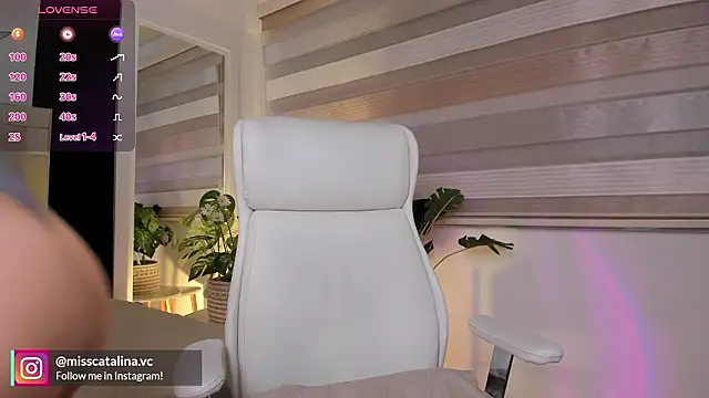 miss catalinaa online show from 5, 2, 2026