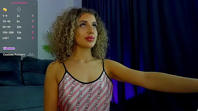 CurlyAnt0 online show from 4, 2, 2025