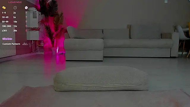 Snapshot of CurlyAnt0 chatting on 19, 11, 2025 CurlyAnt0 online show from 19, 11, 2025