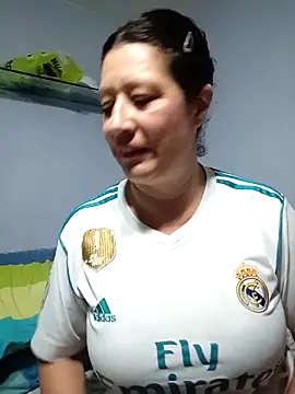 carolina linarez69 online show from 2, 12, 2025