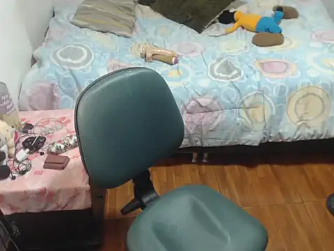 carolina linarez69 online show from 6, 11, 2025