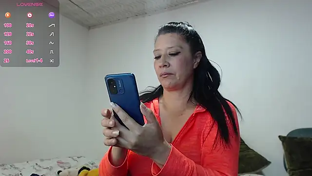 carolina linarez69 online show from 18, 3, 2026