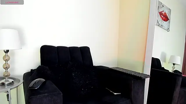 Snapshot of its__angelica_ chatting on 18, 5, 2026 its angelica online show from 18, 5, 2026