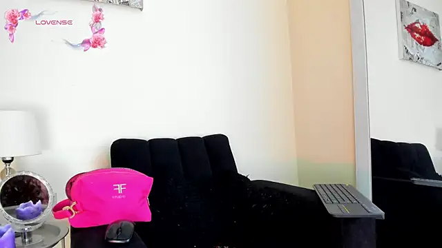 its  angelica  online show from 11, 6, 2026