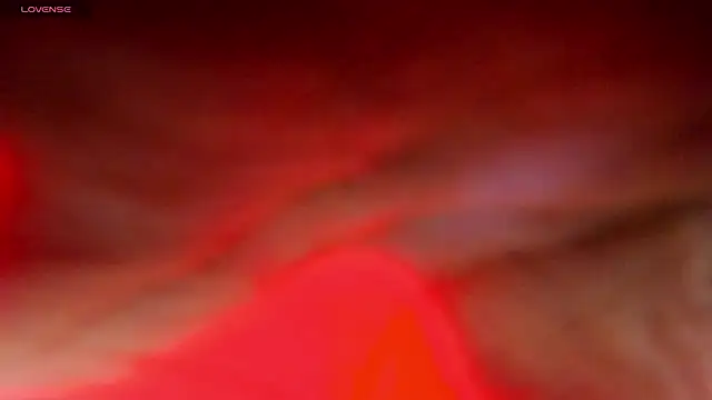 victoria  lace  online show from 14, 12, 2025