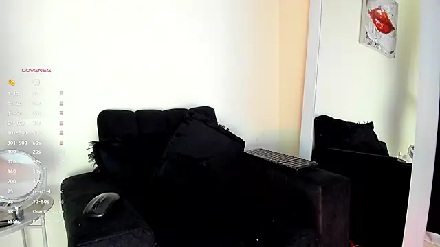 victoria  lace  online show from 26, 11, 2025