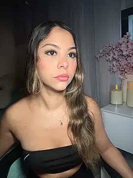 tuckersabrina online show from 5, 2, 2026