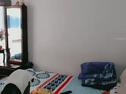 Snapshot of emily_rouxx chatting on 6, 12, 2024 emily rouxx online show from 6, 12, 2024