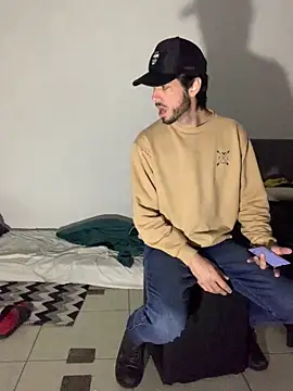 Snapshot of Mieto_ chatting on 4, 6, 2026 Mieto online show from 4, 6, 2026
