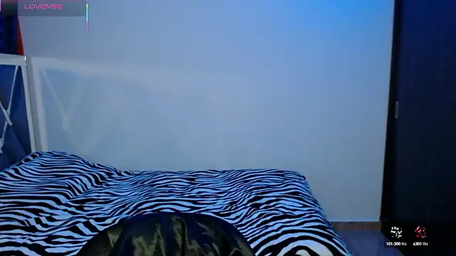 Amber Lovely online show from 2, 10, 2025