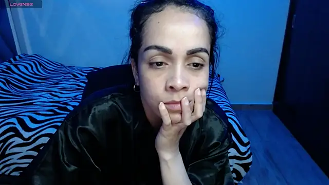 Amber Lovely online show from 4, 10, 2025