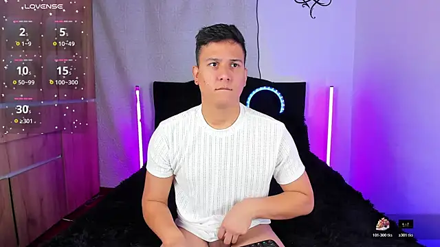 ANDREZALVAREZ online show from 17, 1, 2026