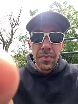 Snapshot of dantedesirexx chatting on 8, 2, 2026 dantedesirexx online show from 8, 2, 2026