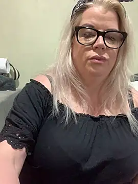 Snapshot of curvy-Ruby-Uk chatting on 21, 1, 2025 curvy-Ruby-Uk online show from 21, 1, 2025
