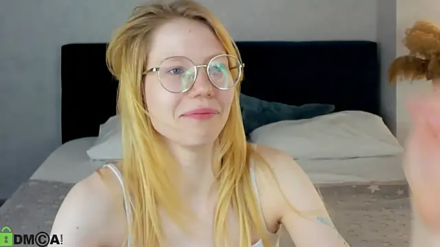 Snapshot of Esme_Runn chatting on 15, 6, 2026 Esme Runn online show from 15, 6, 2026