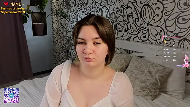 ZaraCrumpton online show from 14, 1, 2025