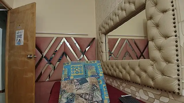 Snapshot of charlotterichardss chatting on 20, 3, 2025 charlotterichardss online show from 20, 3, 2025