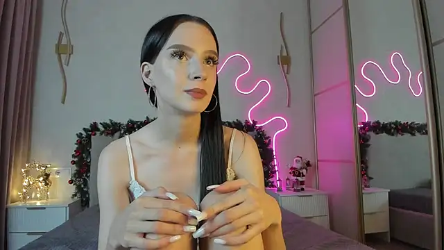 flora off online show from 10, 1, 2025