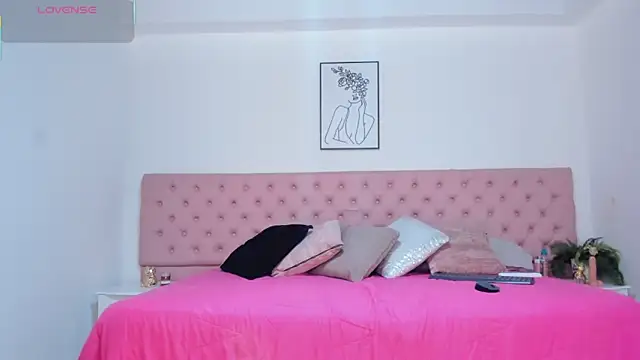 CarolinaGlamour online show from 19, 11, 2025