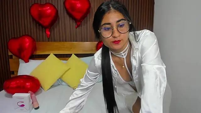 evelin leroy online show from 14, 2, 2025