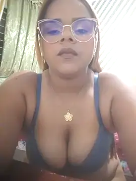 Snapshot of Evabigass chatting on 28, 1, 2025 Evabigass online show from 28, 1, 2025