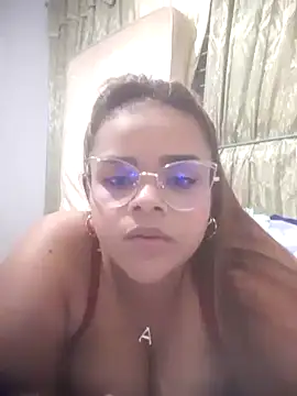 Snapshot of Evabigass chatting on 24, 2, 2025 Evabigass online show from 24, 2, 2025