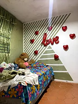 Snapshot of Evabigass chatting on 24, 11, 2025 Evabigass online show from 24, 11, 2025