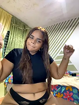 Snapshot of Evabigass chatting on 8, 10, 2025 Evabigass online show from 8, 10, 2025