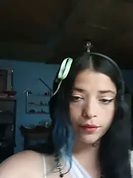Snapshot of Elvishcassie_ chatting on 21, 5, 2026 Elvishcassie online show from 21, 5, 2026