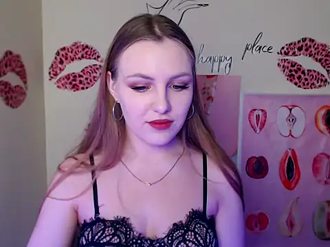 Snapshot of _AlMamiyy_ chatting on 30, 10, 2025 AlMamiyy online show from 30, 10, 2025