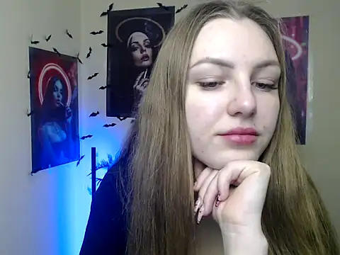 Snapshot of _AlMamiyy_ chatting on 21, 11, 2025 AlMamiyy online show from 21, 11, 2025