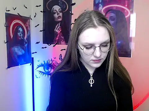 Snapshot of _AlMamiyy_ chatting on 7, 11, 2025 AlMamiyy online show from 7, 11, 2025