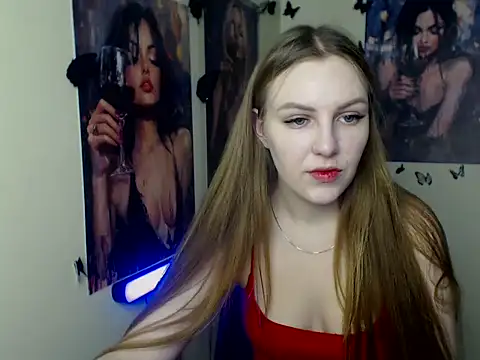 Snapshot of _AlMamiyy_ chatting on 27, 10, 2025 AlMamiyy online show from 27, 10, 2025