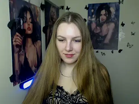 Snapshot of _AlMamiyy_ chatting on 22, 11, 2025 AlMamiyy online show from 22, 11, 2025